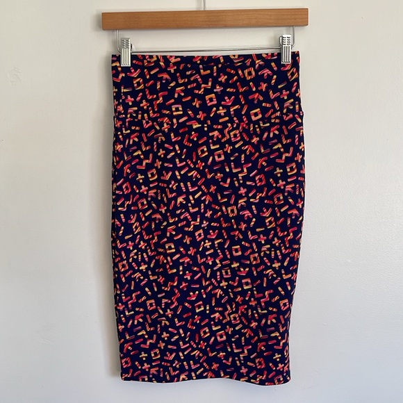 LuLaRoe Cassie Blue Multicolored Geometric Print High Waist Casual Pencil Skirt - Picture 6 of 10